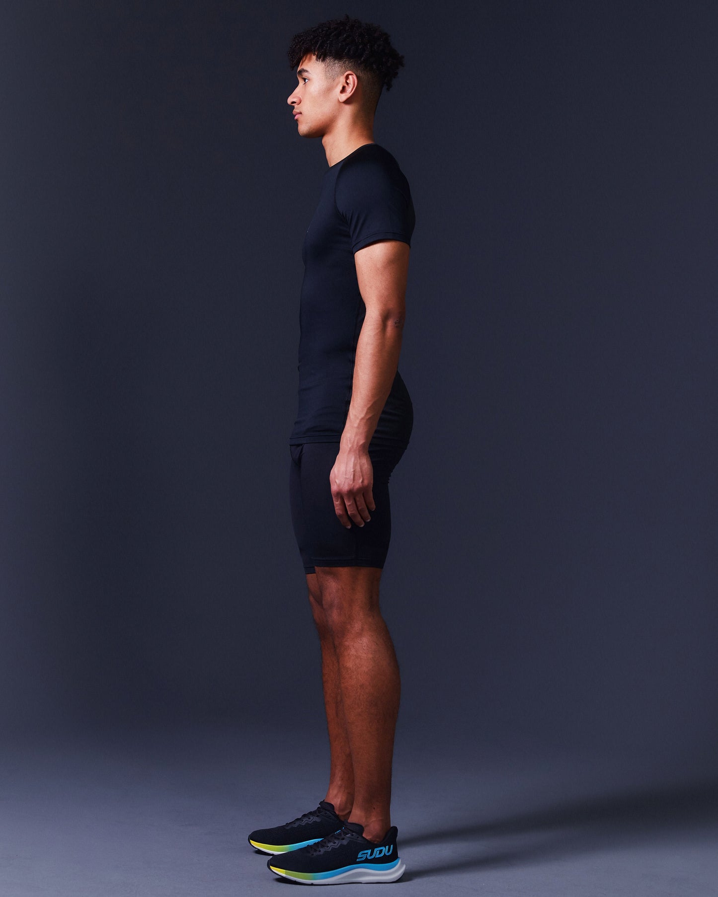 SUDU SRB SS 01 Run Short Sleeve Baselayer - Black Short Sleeve T-Shirt