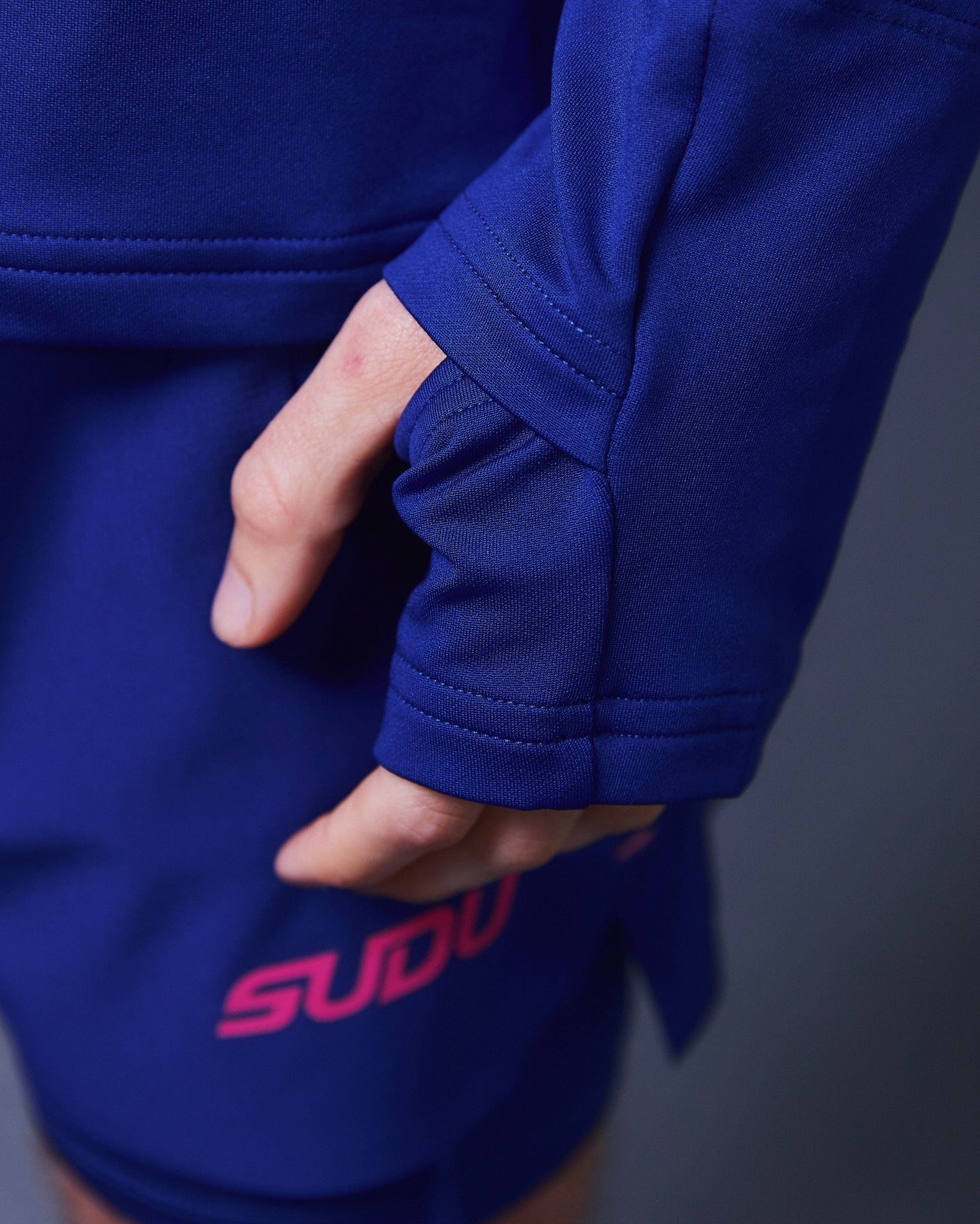 SUDU SRH 01 Run Hoody - Belleweather Blue / Carmine Rose Hoodie