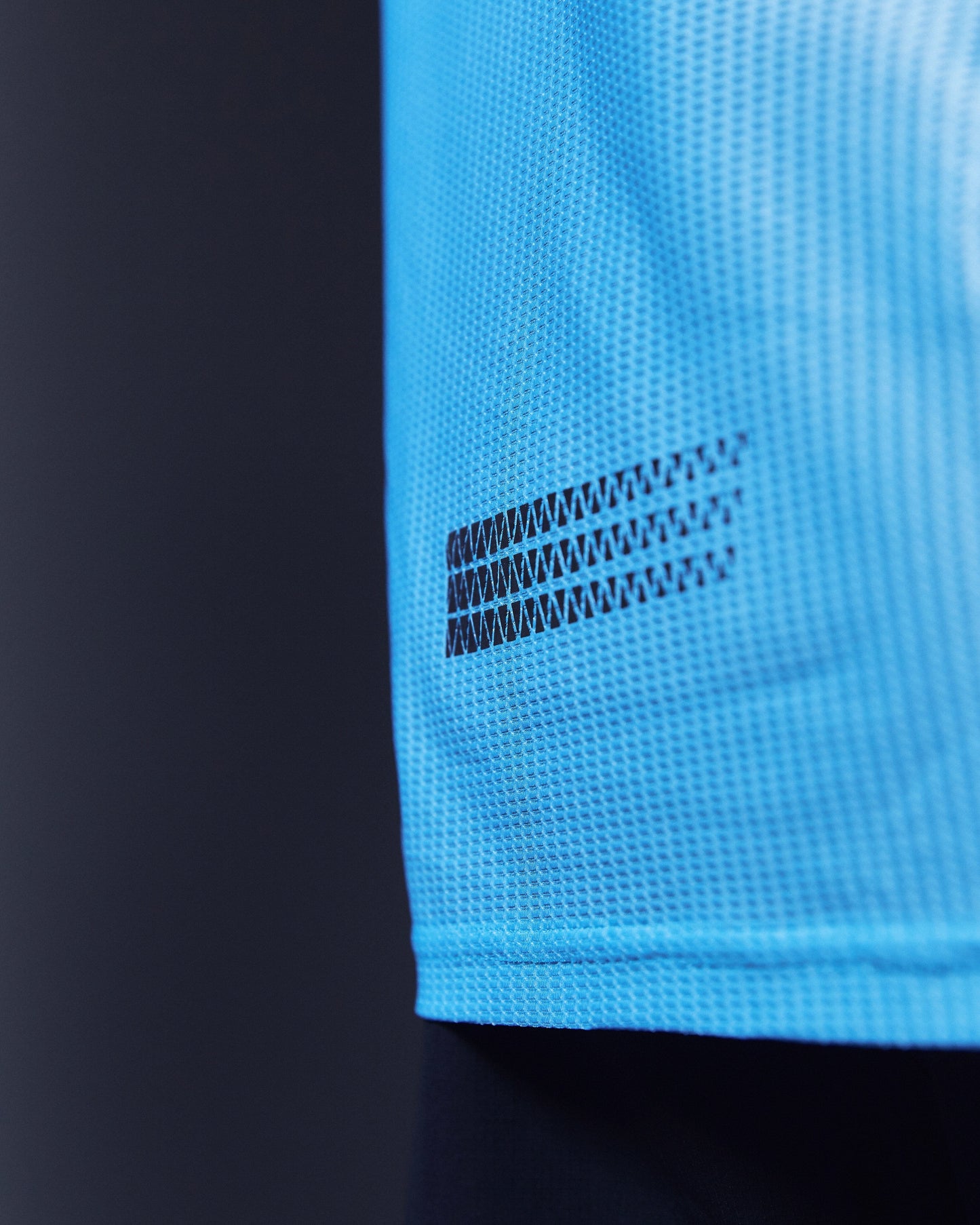 SUDU SRT SS 01 Run Short Sleeve T-Shirt - Aquarius / Black Beauty Short Sleeve T-Shirt