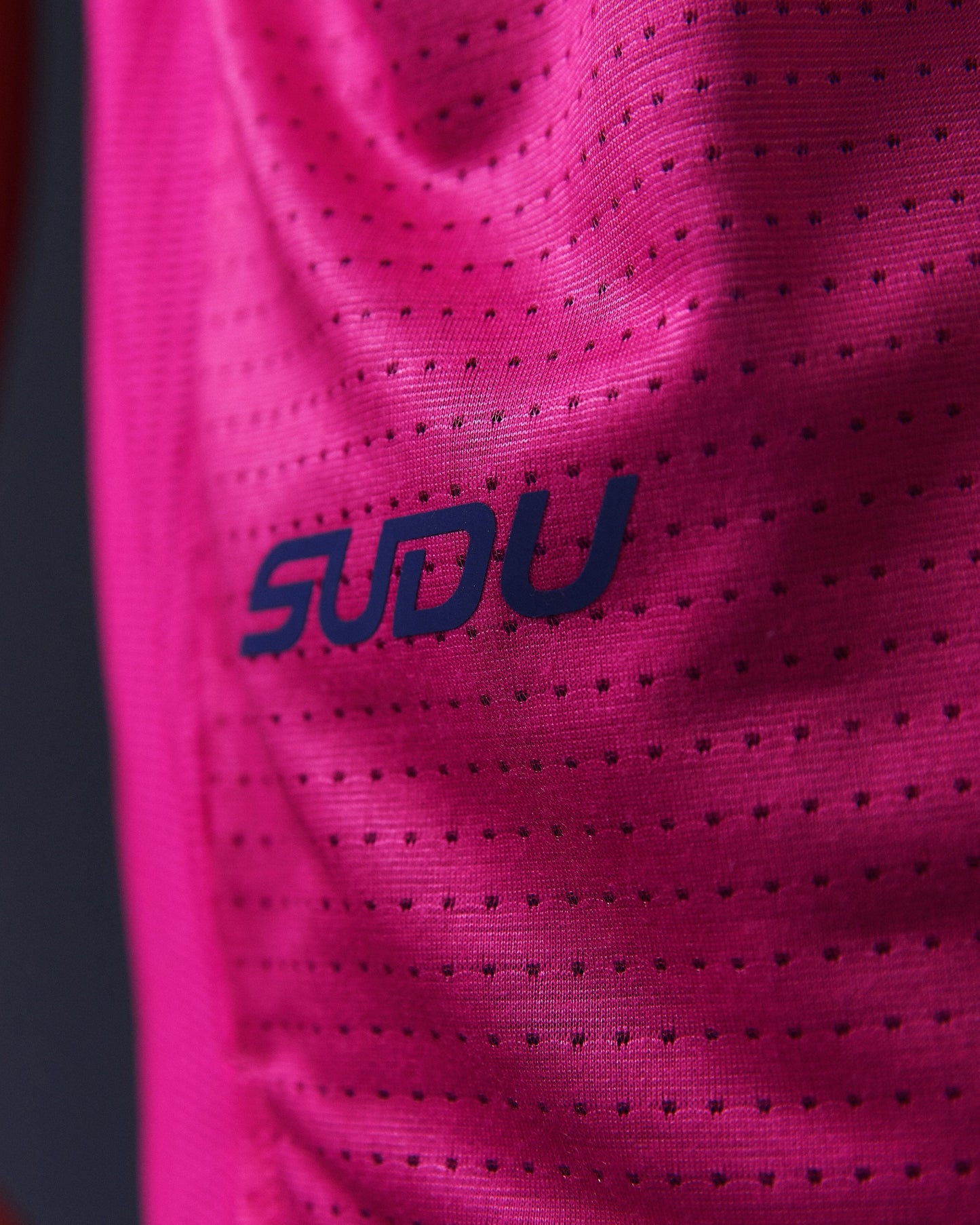 SUDU SRT SS 01 Run Short Sleeve T-Shirt - Carmine Rose / Belleweather Blue Short Sleeve T-Shirt