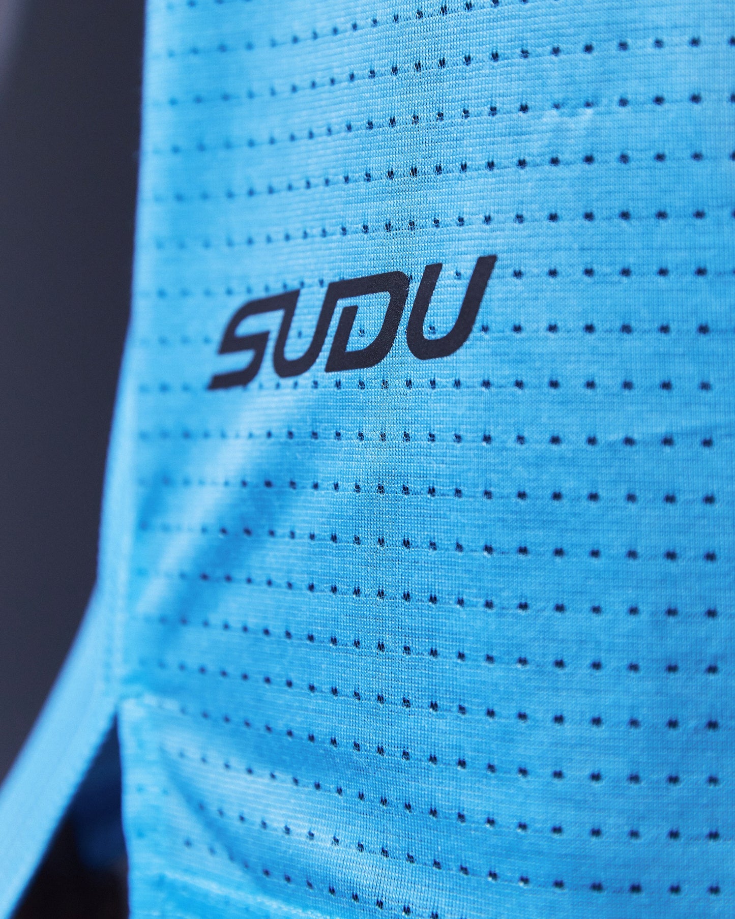 SUDU SRT SS 01 Run Short Sleeve T-Shirt - Aquarius / Black Beauty Short Sleeve T-Shirt