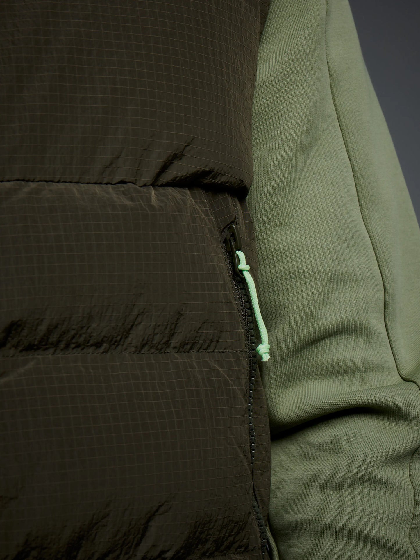 SUDU SUDU Lifestyle Padded Gilet - Dark Khaki Gilet