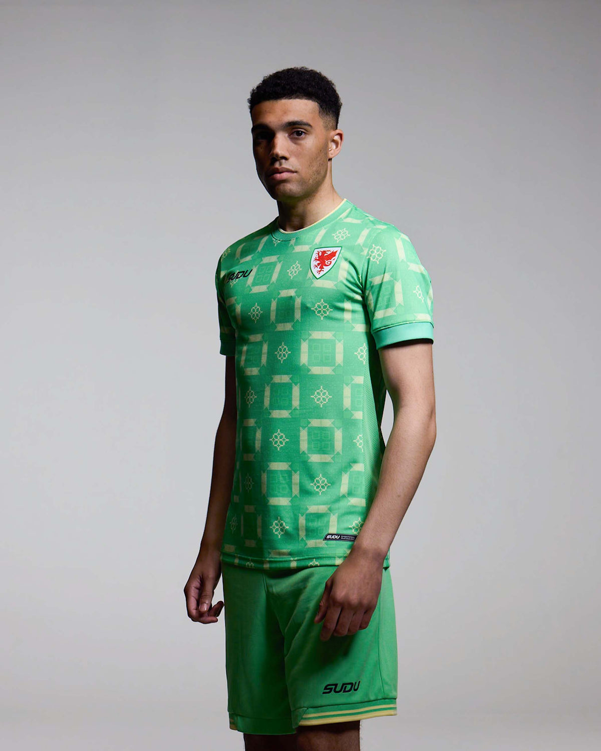 SUDU Wales SUDU 2026-27 Goalkeeper Shirt - Green - Adult T-Shirt